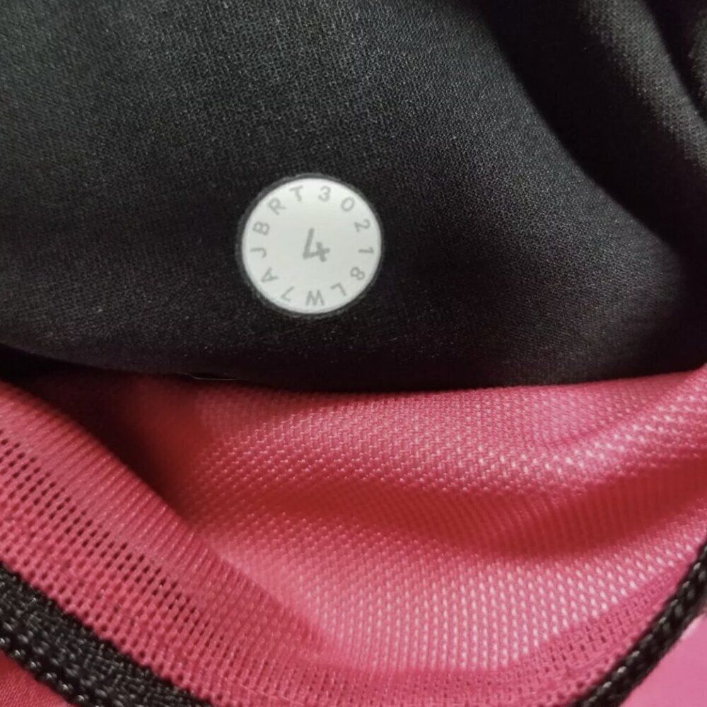 Lululemon LULULEMON SPEED UP SHORT 2.5" FUCHIA PINK ZEN GARDEN MULTI SIZE 4 - Picture 13 of 14